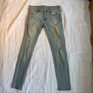 American Eagle Light wash Distressed Jeans
